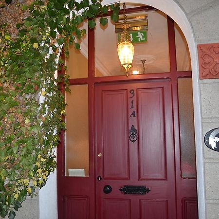 Aine Rose Guest Accommodation Δουβλίνο Εξωτερικό φωτογραφία